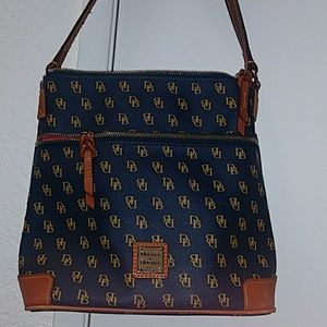 Dooney & Bourke Bag